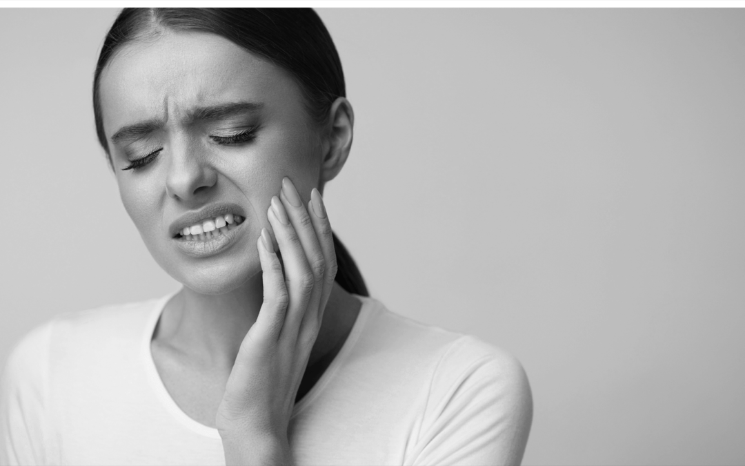 3 Ways to Treat a Toothache if You Can’t Get Immediate Dental Care